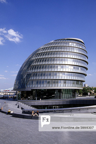 City Hall von Architekt Norman Foster  das futuristische Rathaus am Südufer der Themse  Bermondsey  London  England  Großbritannien  Europa