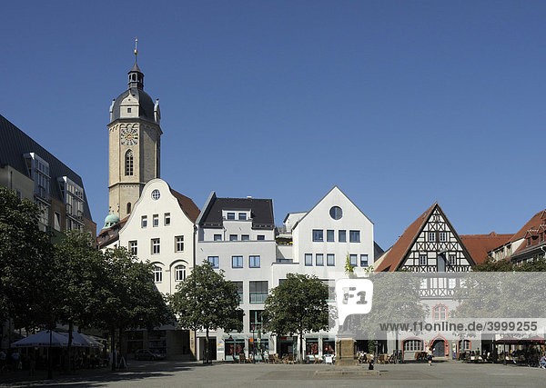 Marktplatz und Stadtkirche Sankt Michael  Jena  Freistaat Thüringen  Deutschland  Europa