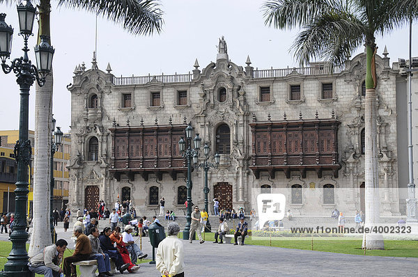 Archbishop's Palace  Plaza de Armas de Lima  historic centre  Lima  Peru  South America  Latin America