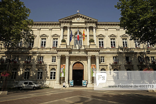 Rathaus Hotel de Ville in Avignon  Provence  Frankreich  Europa