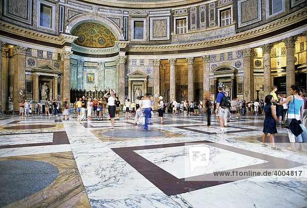 Hauptaltar Cella Innenraum Pantheon Rom Latium Italien Europa