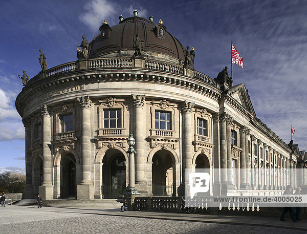Bodemuseum auf der Museumsinsel  Mitte  Berlin  Deutschland  Europa