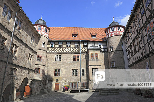 Innenhof von Schloss Bertholdsburg in Schleusingen  Landkreis Hildburghausen  Thüringen  Deutschland  Europa