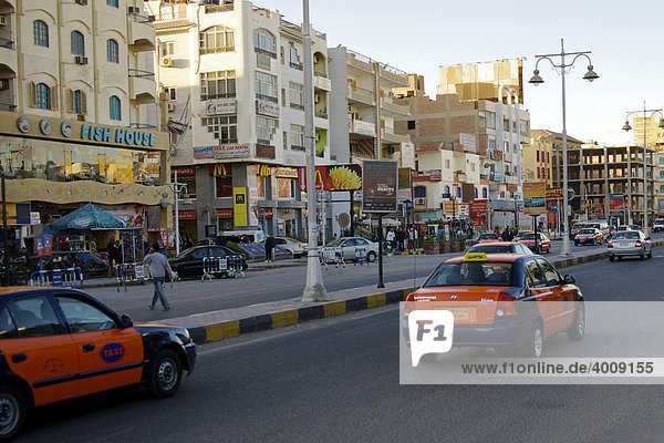 Hauptstraße von Hurghada  Ägypten  Afrika
