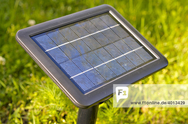 Solarmodul im Garten