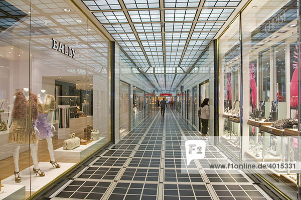 Einkaufspassage Kö-Karree  Königsallee  Kö  Shopping  Geschäfte  Luxus  Düsseldorf  Nordrhein-Westfalen  Deutschland  Europa