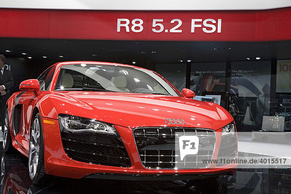 Der Audi R8 V10 Sportwagen ausgestellt auf der North American International Auto Show Detroit Michigan USA