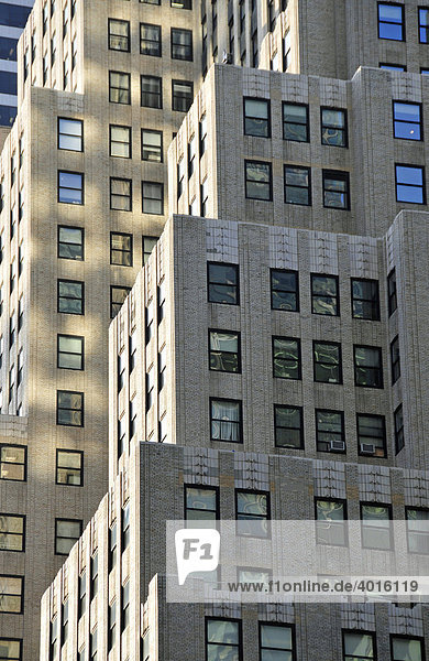 500 Fifth Avenue  ein Hochhaus im Art DÈco Baustil der 30er Jahre  Manhattan  New York City  USA