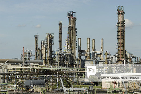 Raffinerie OMV  früher ÖMV  Schwechat  Niederösterreich  Österreich  Europa