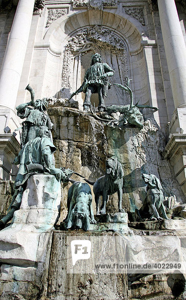 Matthiasbrunnen vor Burgpalast  Budapest  Ungarn  Europa