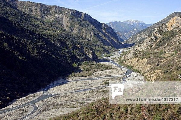 Fluss Var in Schlucht Gorges de Daluis  Alpes-Maritimes  Provence-Alpes-Cote d'Azur  Südfrankreich  Frankreich  Europa
