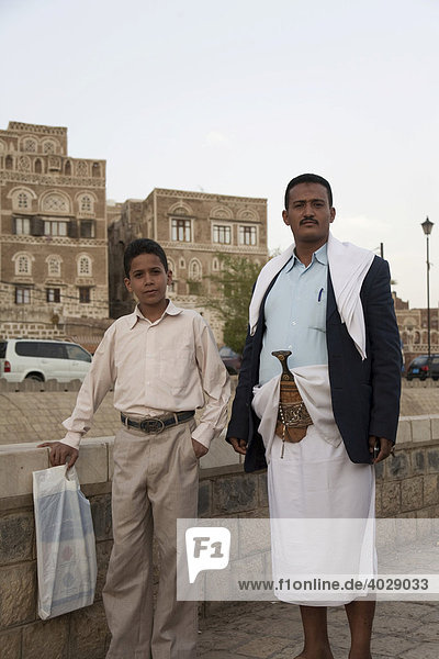 Vater und Sohn  Sana'a  Jemen  Naher Osten