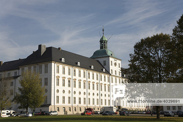 Südflügel und Hauptportal von Schloss Gottorf  das heute das Landesmuseum beherbergt  Schleswig an der Schlei  Schleswig-Holstein  Norddeutschland  Deutschland  Europa