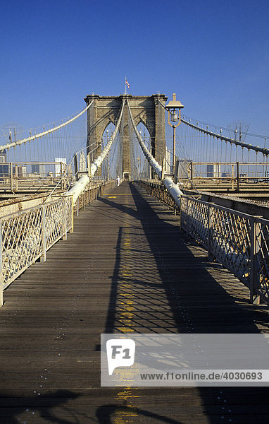 Brooklyn Bridge  Manhattan  New York City  USA