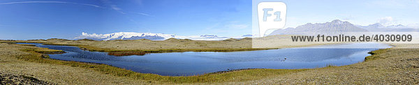 Lagune vor Gletscherzungen des Vatnajökull bei Höfn  Island  Europa