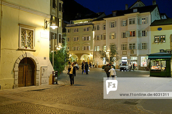 Kornplatz  Piazza del Grano  Bozen  Bolzano  Südtirol  Italien  Europa