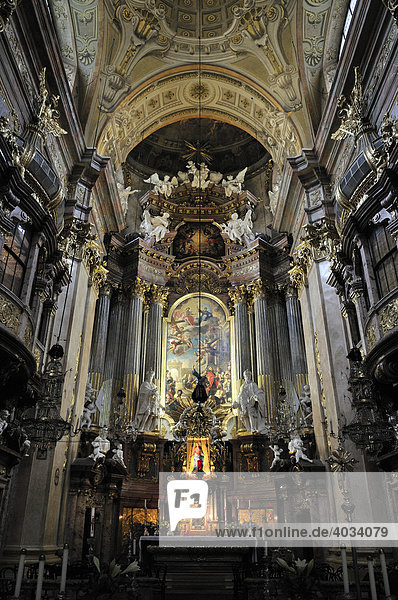 Altarraum der Peterskirche  Wien  Österreich  Europa