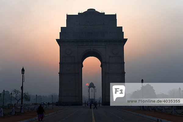 Amar Jawan Jyoti  India  South Asia Gate at sunrise  Delhi  India  South Asia