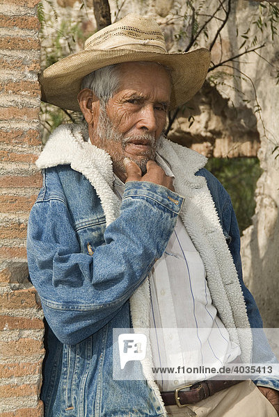 Old man  Mineral de Possos  Province of Guanajuato  Mexico