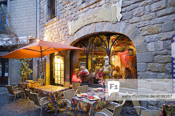 Restaurant  Cite Medieval  Carcasonne  Languedoc-Roussillion  Frankreich  Europa