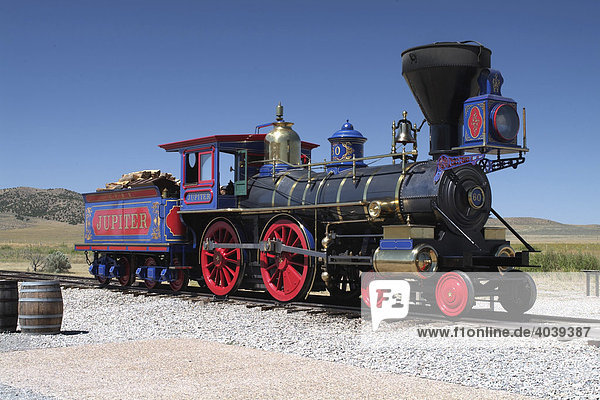 Historische Lokomotive Golden Spike National Historic Site Vereinigung der Schienen zwischen Ost-und Westküste 1869 Wüste am Great Salt Lake bei Salt Lake City Utah USA