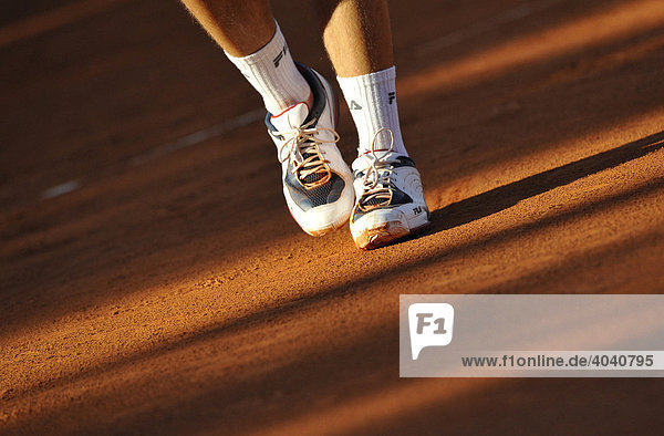 Detailaufnahme FILA Schuhe Tennisspieler