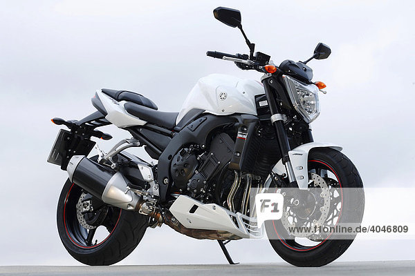 Motorcycle  Yamaha FZ1
