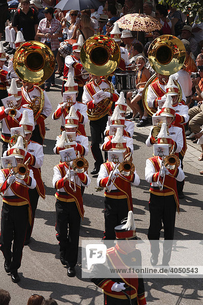 Historical parade  1. German marching band the Sound of Frankfurt  Rakoczi Festival  Bad Kissingen  Rhoen  Lower Franconia  Bavaria  Germany  Europe