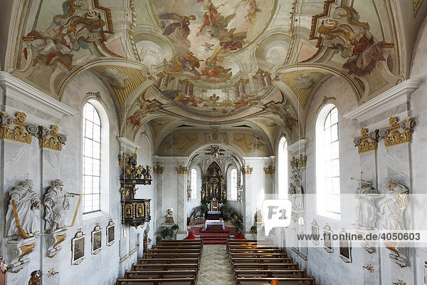 Pfarrkirche St. Peter und Paul in Stötten am Auerberg  Innenansicht  Ostallgäu  Allgäu  Schwaben  Bayern  Deutschland  Europa