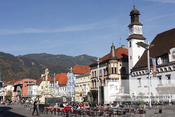 Hauptplatz mit Rathaus in Leoben  Steiermark  Österreich  Europa