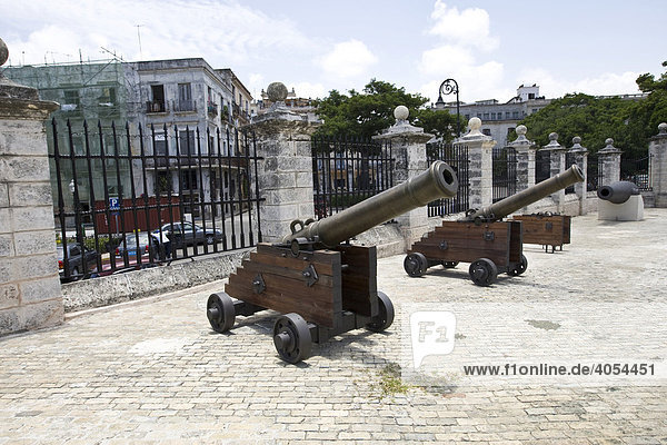 Kanonen im Castillo de la Real Fuerza  Havanna  Kuba  Cuba  Karibik