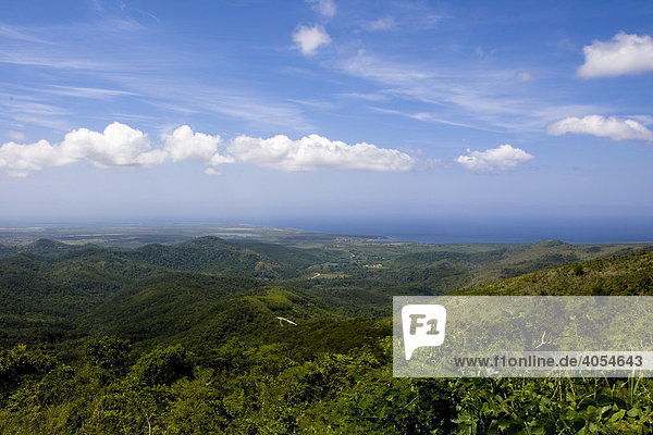 Berge in der Nähe der Stadt Trinidad  Kuba  Karibik  Amerika