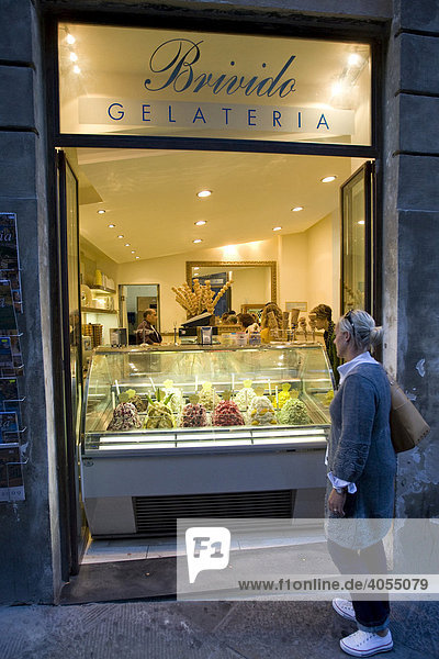 Ice-cream delicacy store in the historic centre of Siena  Tuscany  Italy  Europe