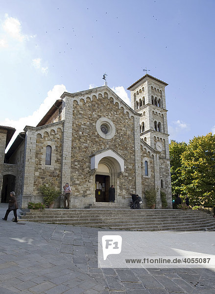 Church in the historic centre of Fonterutoli  Tuscany  Italy  Europe