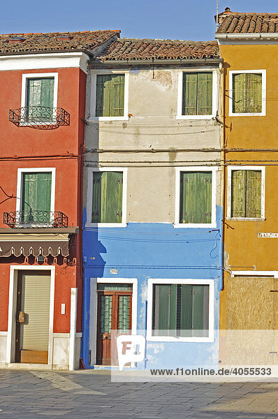 Bunte Häuserfassaden  Insel Burano  Venedig  Italien  Europa