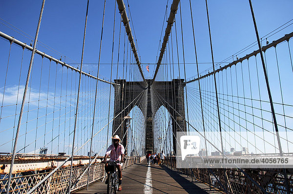 Brooklyn Bridge  New York City  USA