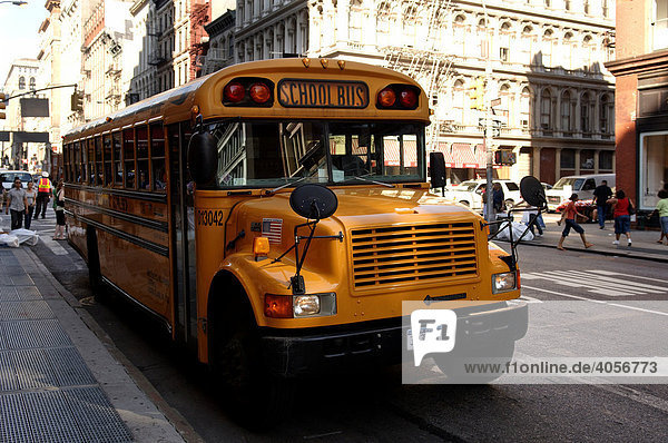 Amerkanischer Schulbus  New York City  USA