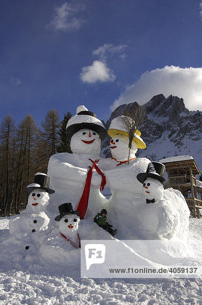 Snowman family on the Rotwand or Pietrarossa Mountain  High Puster Valley or Alto Pusteria  Bolzano-Bozen  Dolomite Alps  Italy  Europe