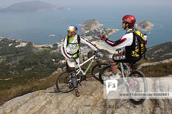 Mountain bikers on Hong Kong Island  Shek-O-Bay  Hong Kong  China  Asia