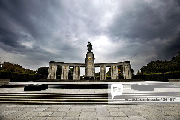 Sowjetisches Ehrenmal  Berlin  Deutschland  Europa