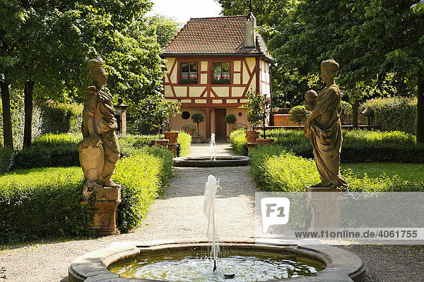 Brunnen und Skulpturen  Hesperiedengärten  St. Johannis  Nürnberg  Mittelfranken  Franken  Bayern  Deutschland  Europa