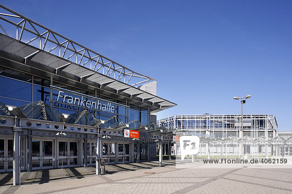 Haupteingang Frankenhalle  Messehalle  Konzerthalle  Messegelände  Nürnberg  Mittelfranken  Bayern  Deutschland  Europa