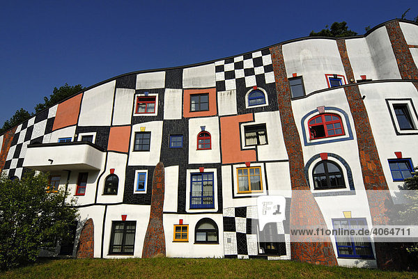 Kunsthaus  Gebäude des Rogner Thermen-Hotels  entworfen von Friedrich Hundertwasser  Bad Blumau  Österreich  Europa