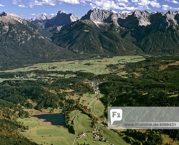 Gerold  Gerolder See  Klais  Isartal  Karwendelgebirge  Oberbayern  Bayern  Deutschland  Europa  Luftbild