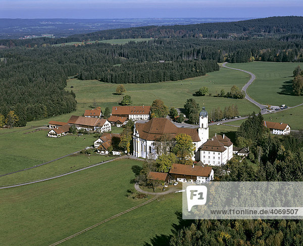 Luftbild  Wieskirche bei Steingaden  Pfaffenwinkel  Oberbayern  Bayern  Deutschland  Europa