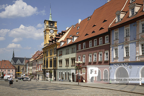 Marktplatz und Zentrum von Eger  Cheb  Egerland  Tschechische Republik  Europa