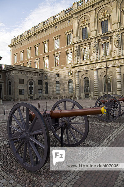 Kanone im Innenhof vom Königlichen Stadtschloss  Stockholm  Schweden  Skandinavien  Europa