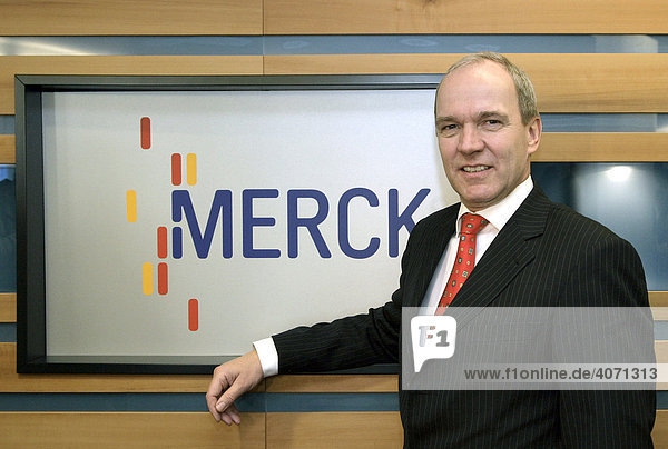 Karl-Ludwig Kley  chairman of the executive board of Merck KGaA  during a financial report press conference  18.02.08  Darmstadt  Hesse  Germany  Europe