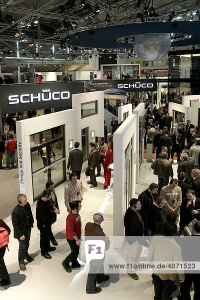 Messestand der Firma Schüco International KG auf der Messe Bau 2007 in der Messe München in München  Bayern  Deutschland  Europa