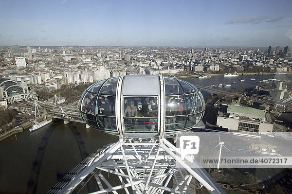 Blick aus dem Millennium Wheel über das westliche London  England  Großbritannien  Europa